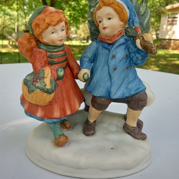 Vintage Avon figurine - Picture 1 of 3